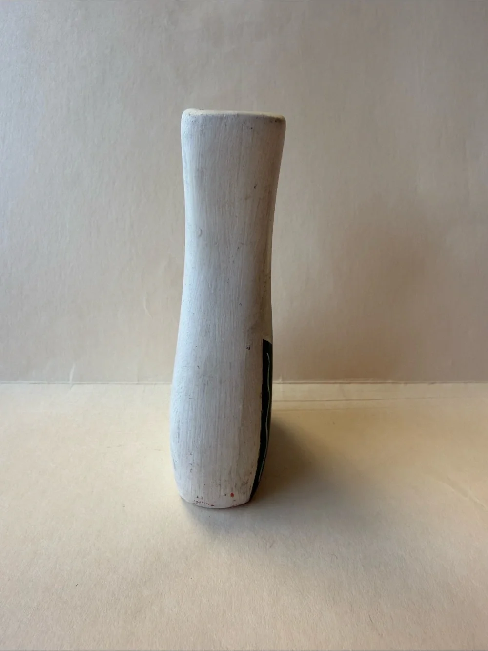 Sioux Indian Pottery Ceramic Earthenware Signed Cream & Green Bud Vase